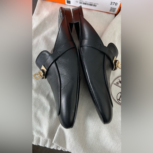 Authentic Hermes OZ Mules in Size 37 Black with Gold Hardware - Picture 5 of 16